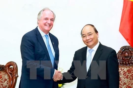 Primer ministro de Vietnam recibe al presidente de Unilever