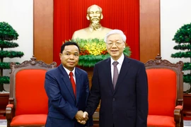Intensifican nexos partidistas Vietnam-Laos 