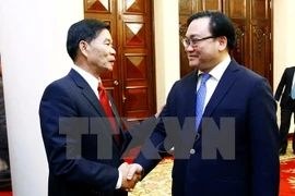 Hanoi y Vientiane buscan aumentar cooperación 