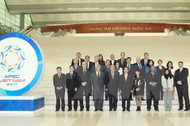 Altos funcionarios de APEC buscarán en Vietnam impulsar crecimiento inclusivo 