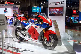 Nutrida participación en Salón de Automóviles y Motocicletas de Vietnam