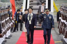 Primer ministro de Japón visita Filipinas