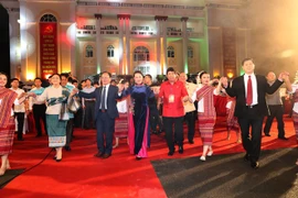 Nutrido programa en Día de intercambio fronterizo Vietnam- Laos