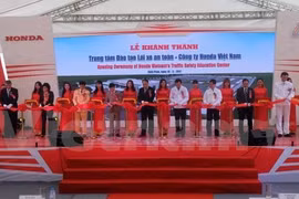 Inauguran en Vietnam centro de formación de conductores de estándar internacional