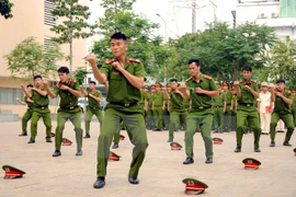 Intensifican cooperación Vietnam - Laos en lucha contra crímenes 