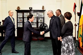 Presidente de Guyana aspira a una mayor cooperación con Vietnam