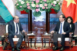 Presidente de Vietnam aboga por aumento de lazos económicos con Uzbekistán 