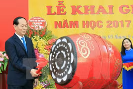 Impulsar la educación es política primordial de Vietnam, afirma presidente 