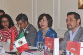 Intelectuales de México admiran éxitos socioeconómicos de Vietnam