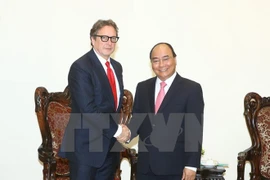 Premier vietnamita promete condiciones favorables para inversores estadounidenses