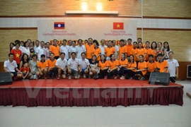 Vietnamitas y laosianos en Camboya fortalecen relaciones tradicionales especiales