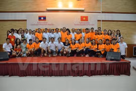 Vietnamitas y laosianos en Camboya fortalecen relaciones tradicionales especiales