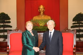 Máximo dirigente partidista de Vietnam recibe a Michelle Bachelet