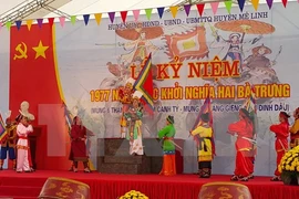 Vietnam rinde homenaje a heroínas de la lucha contra invasores 