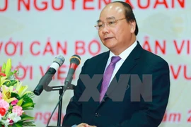 Premier vietnamita dialoga con Supremo Patriarca budista de Camboya 
