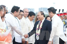 Premier de Vietnam llega a Filipinas para participar en la Cumbre de ASEAN