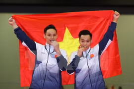 SEA Games 29: Gimnastas vietnamitas dominan prueba de barras asimétricas