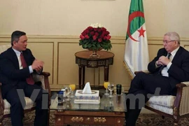Argelia interesado en intensificar nexos legislativos con Vietnam