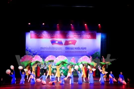 Programa artístico saluda aniversario 55 de establecimiento de nexos Vietnam- Laos