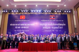 Foro en Vientiane busca impulsar comercio entre Vietnam y Laos