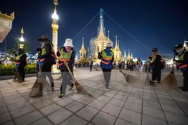 Tailandia aplica severas medidas contra fumadores en célebres playas 
