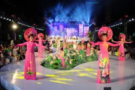 Festival de Ao Dai atrae a más de 70 mil visitantes 