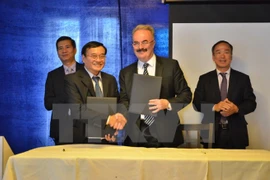 Escuelas de Vietnam y Suiza cooperan en sector hotelero y turístico