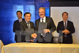 Escuelas de Vietnam y Suiza cooperan en sector hotelero y turístico