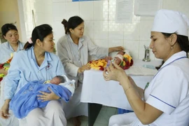  Vietnam resalta posición de OMS en impulso de calidad de atención de salud mundial 