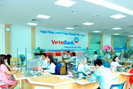 Banco vietnamita firma acuerdo de préstamo con instituciones foráneas