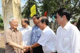 Líder partidista vietnamita visita la comunidad desfavorecida en provincia altiplánica 