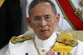 Cremación del difunto rey tailandés Bhumibol se prevé en diciembre