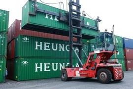 Can Tho desea atraer inversores de Singapur y Japón en servicios logísticos 