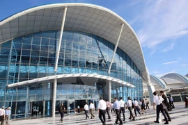 Entregan premios de concurso sobre APEC 
