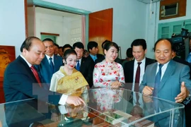 Concluye con éxito visita del premier vietnamita a Laos y Camboya 