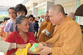 Intensifican papel del budismo en actividades sociales y caritativas en Vietnam