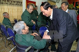 Presidente vietnamita visita a veteranos de guerra 
