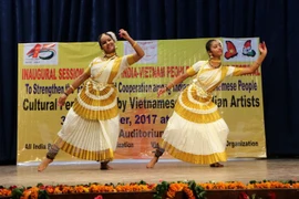 Robustecen relaciones de amistad Vietnam – India 