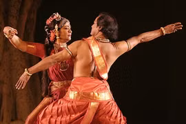 Presentan en Hanoi danzas tradicionales de India 