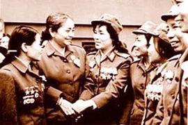 Exposición de fotos honra a las heroínas vietnamitas