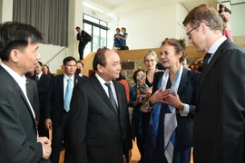 Premier vietnamita visita Universidad de Wageningen en Países Bajos