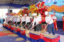 Construyen en provincia vietnamita fábrica de procesamiento de frutas para exportación