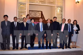 Ciudad Ho Chi Minh coopera con Sudcora en mejoramiento de calidad educacional