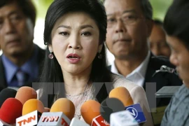 Yingluck Shinawatra descarta la vinculación de su hermano Thaksin con explosiones en Bangkok