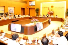 Comité del Parlamento vietnamita continúa debates sobre reforma legal
