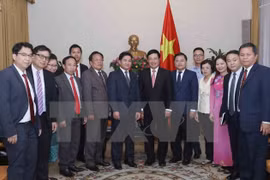 Vicepremier de Vietnam aboga por impulso de intercambio juvenil con Laos 