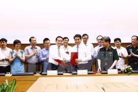 Hanoi y Agencia vietnamita de Noticias firman acuerdo de cooperación 