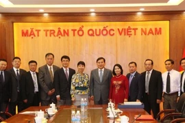 Organizaciones de masas de Vietnam y China fortalecen nexos