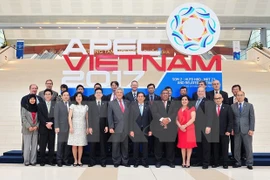 Imparten cursos de inglés a fuerzas policiales de Da Nang ante eventos de APEC