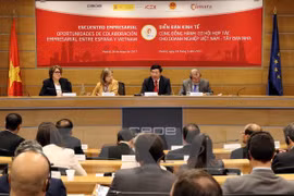 Efectúan Foro Económico Vietnam-España 